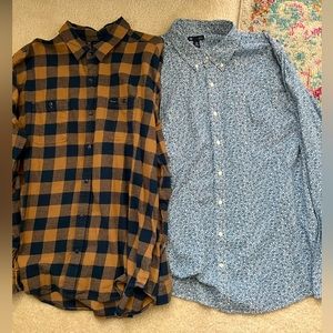 Lot of 2 Men’s XXL GAP long Sleeve Button down/flannel-stylish!
